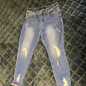 Indigo jeans destroyed